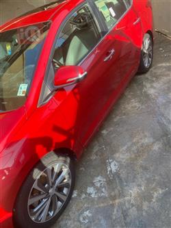 هیوندای ئەکسنت هاچباک